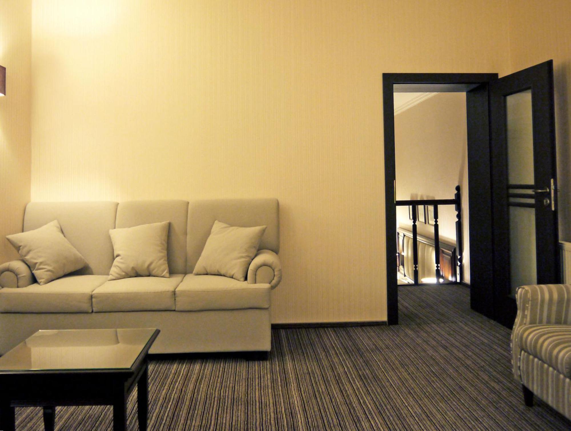 Optima Collection Zhytomyr Hotel Buitenkant foto
