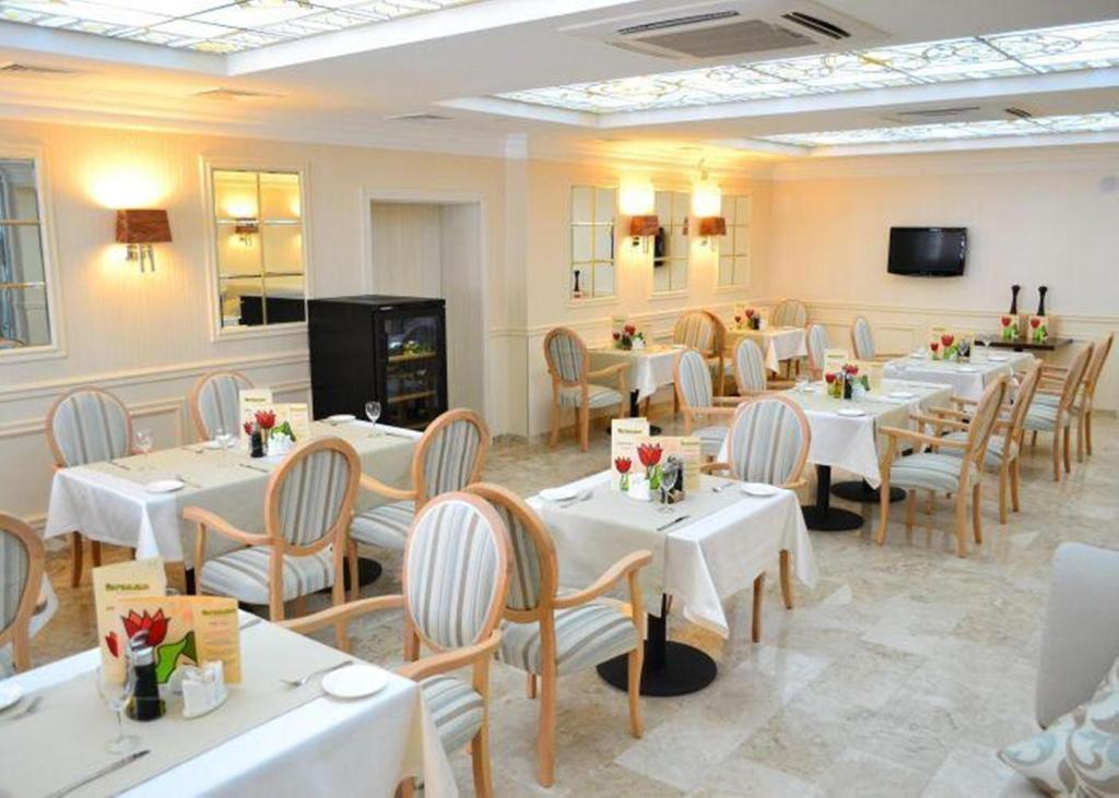 Optima Collection Zhytomyr Hotel Buitenkant foto
