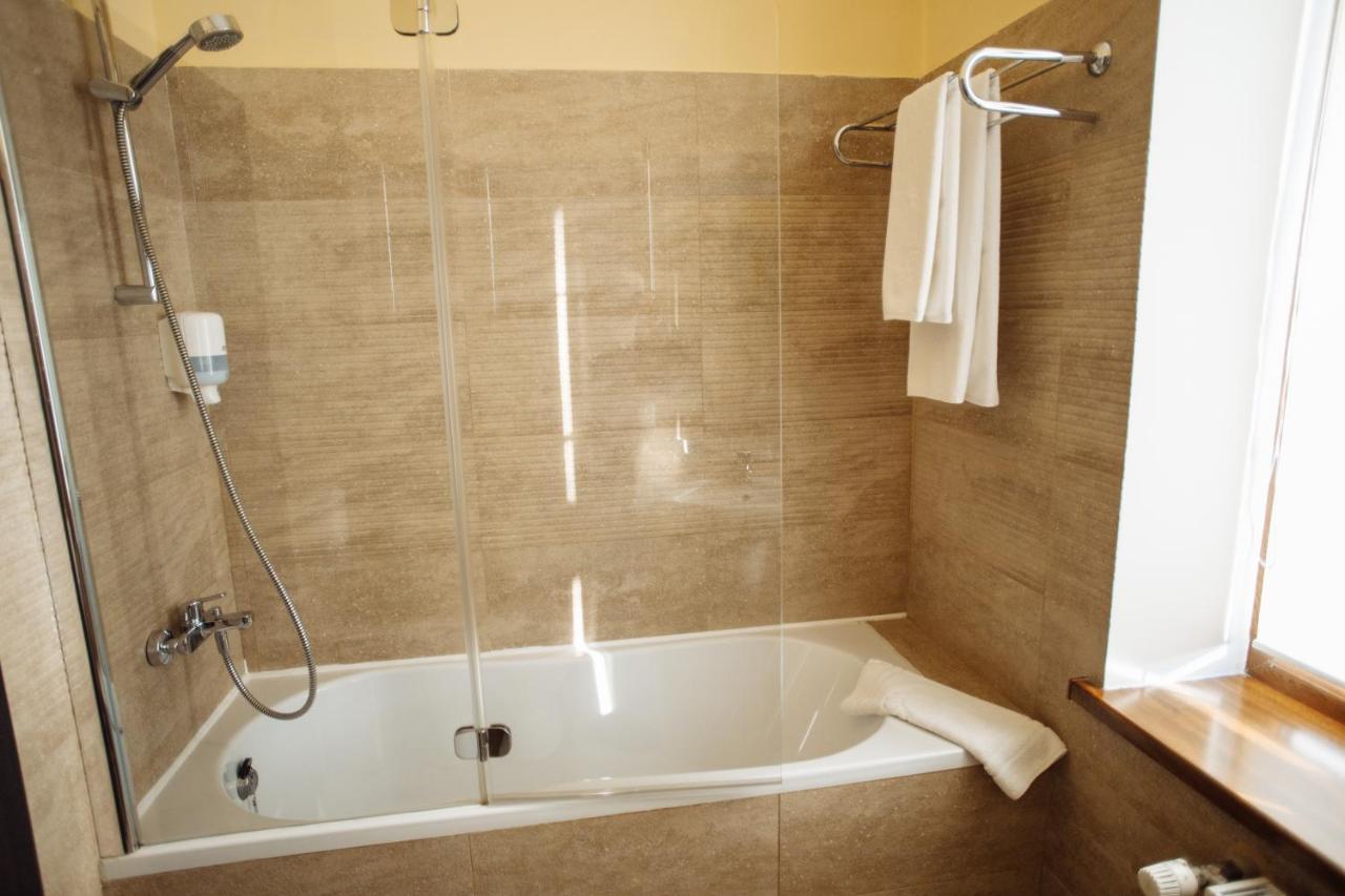 Optima Collection Zhytomyr Hotel Buitenkant foto